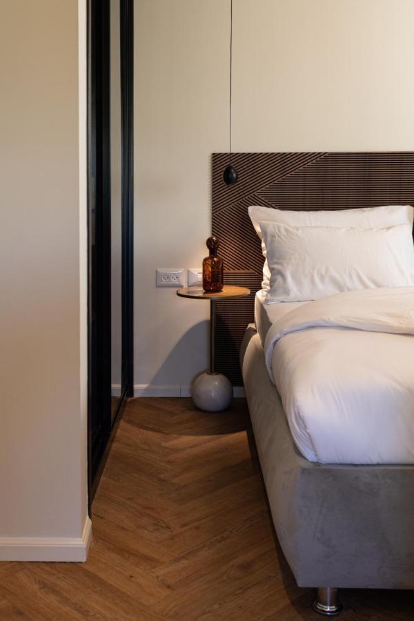 De Sheinkin Aparthotel Tel Aviv Bagian luar foto